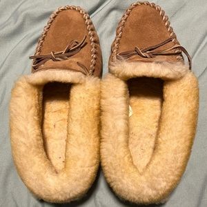 Women’s llbean slippers